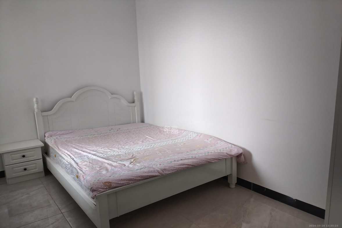 翠隐佳苑  2室1厅1卫   1600.00元/月室内图