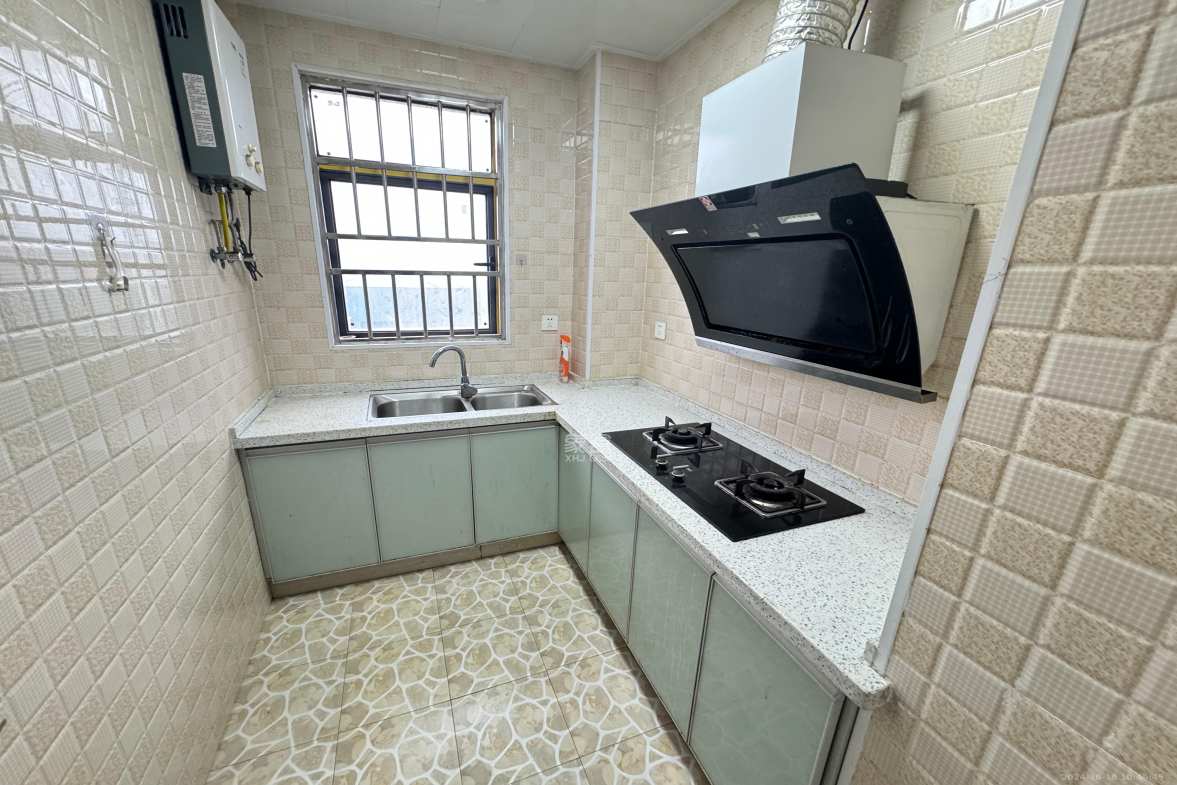 中国铁建国际城二期  3室2厅1卫    1600.0元/月室内图