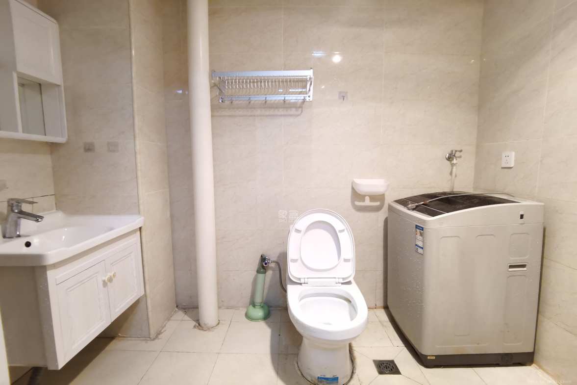 湘聚大厦  1室1厅1卫   1500.00元/月室内图