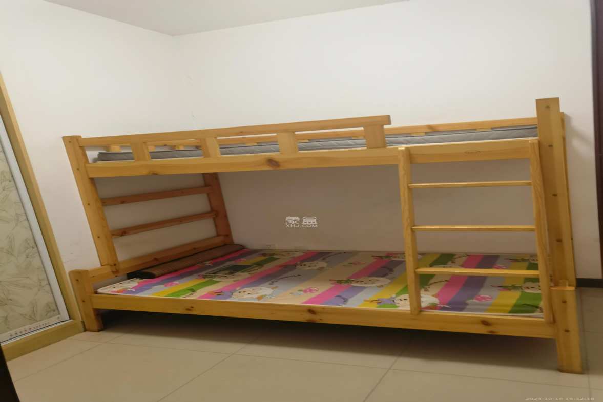 摩天一号 2室2厅1卫 2500.0元/月 摩天一号 2室2厅1卫 2500.0元/月室内图