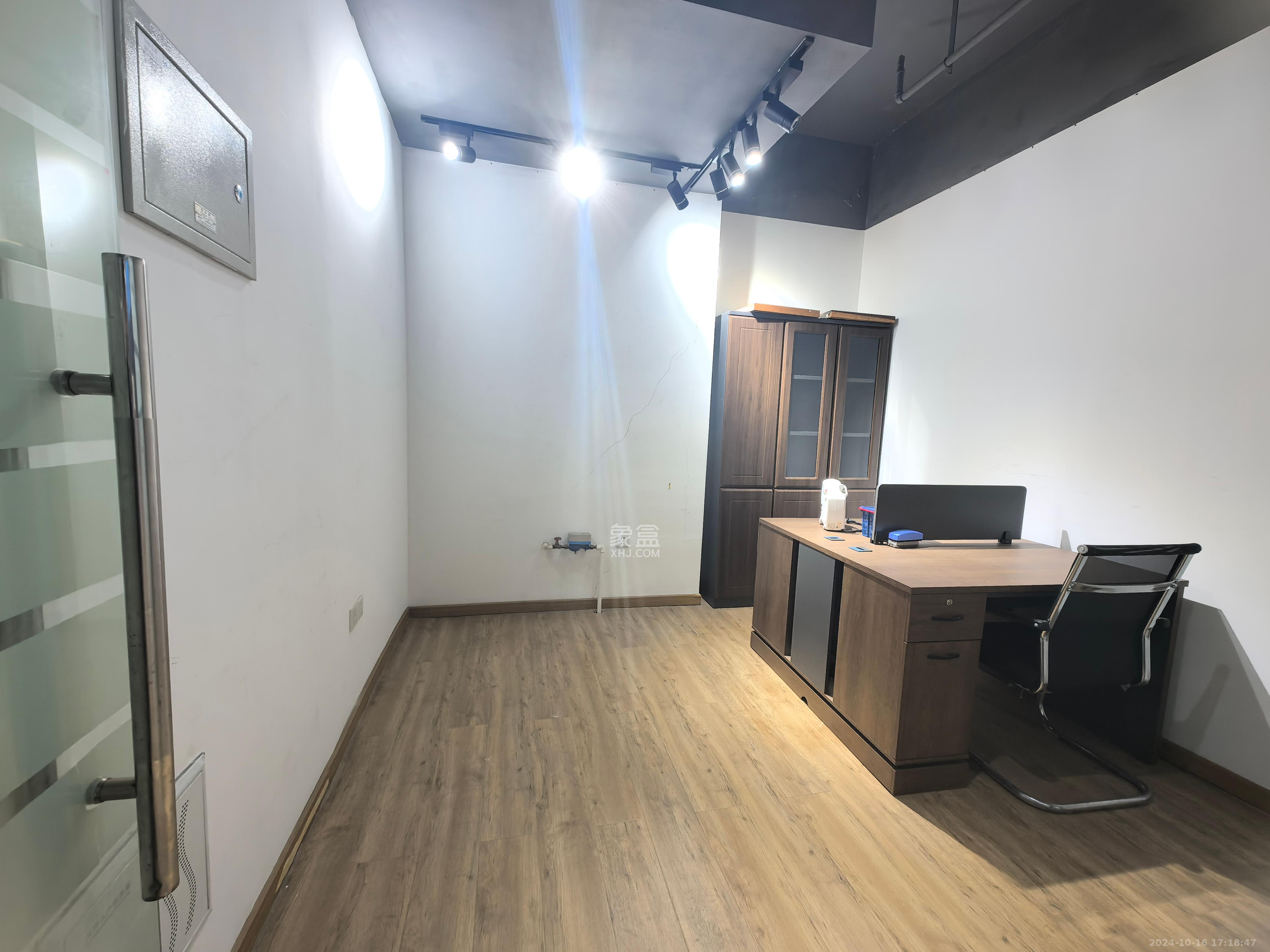 北辰三角洲B2E2区   140.0㎡     7000.00元/月室内图