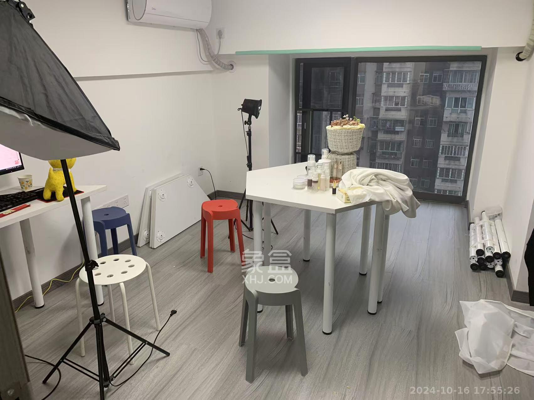 佳兆业云顶都汇  1室1厅1卫    3500.0元/月