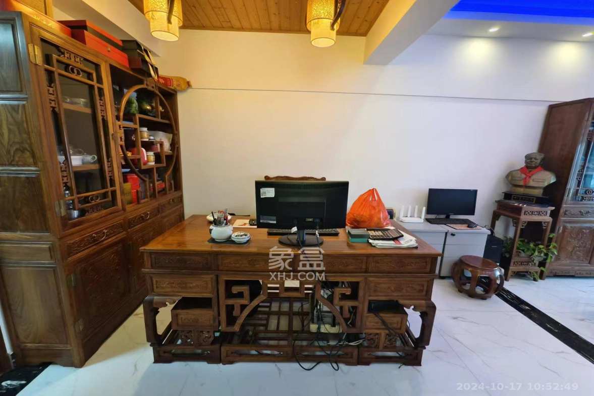 东怡外国（南湖一号)  1室1厅1卫    2500.0元/月室内图