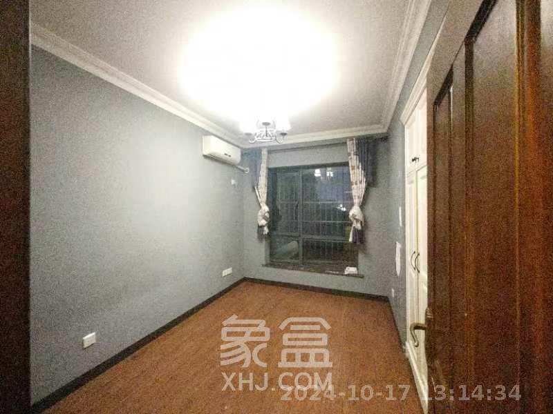 中城丽景香山园  4室2厅2卫   3000.00元/月室内图