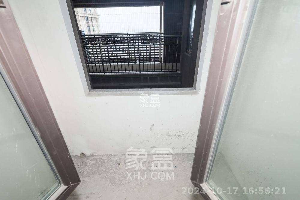 建发央著  4室2厅2卫   2000.00元/月室内图