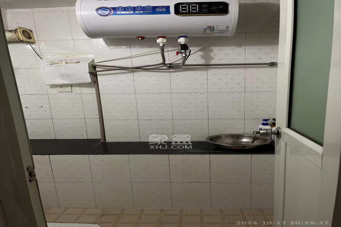新锐湘都  1室1厅1卫   1000.00元/月室内图