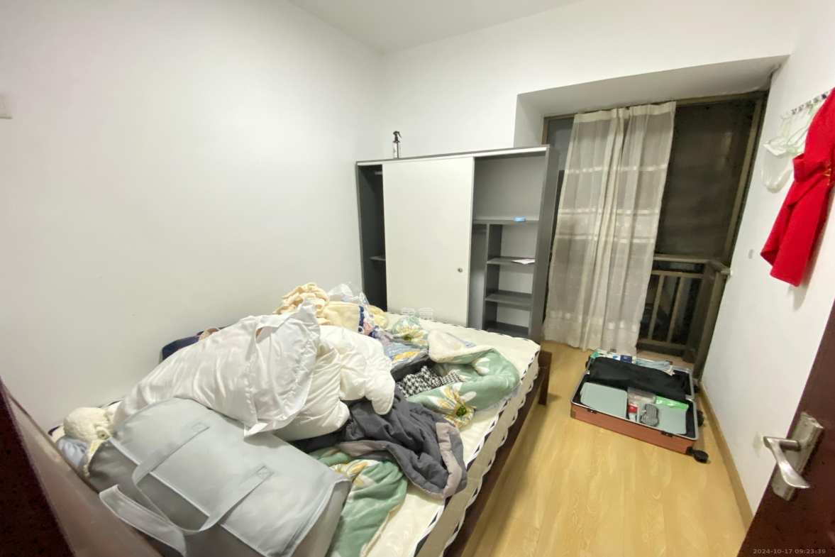 东上一品  3室2厅2卫   3200.00元/月室内图