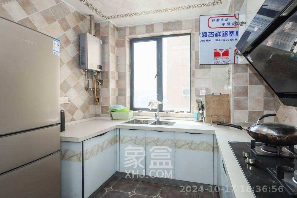 润芳园  3室2厅1卫   2300.00元/月室内图