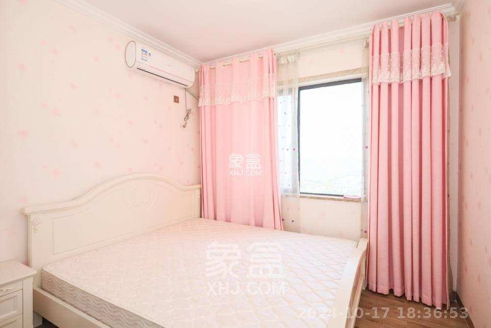 润芳园  3室2厅1卫   2300.00元/月室内图
