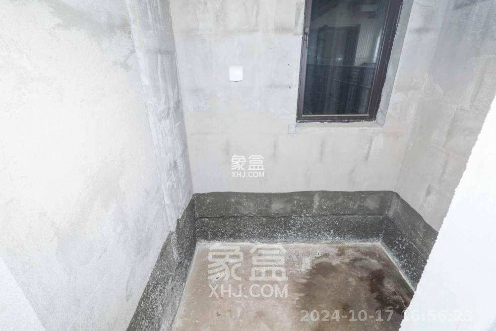 建发央著  4室2厅2卫   2000.00元/月室内图