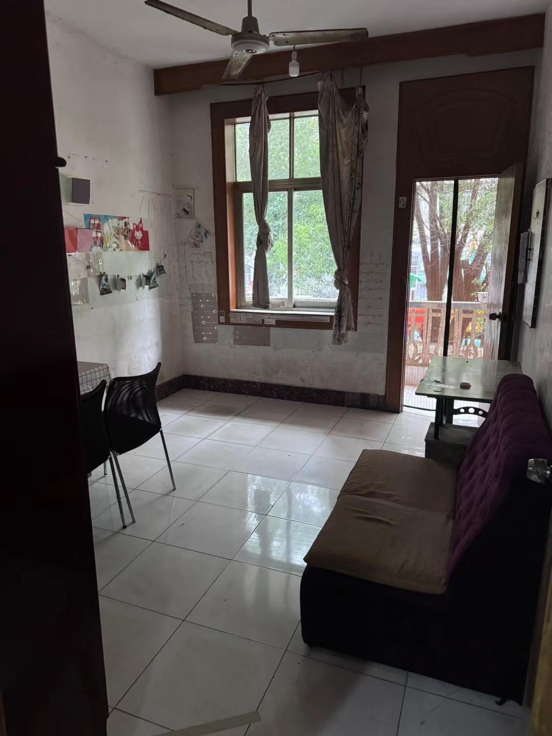 娄底市教育局家属楼 1室0厅0卫 1000.0元/月 娄底市教育局家属楼 1室0厅0卫 1000.0元/月室内图