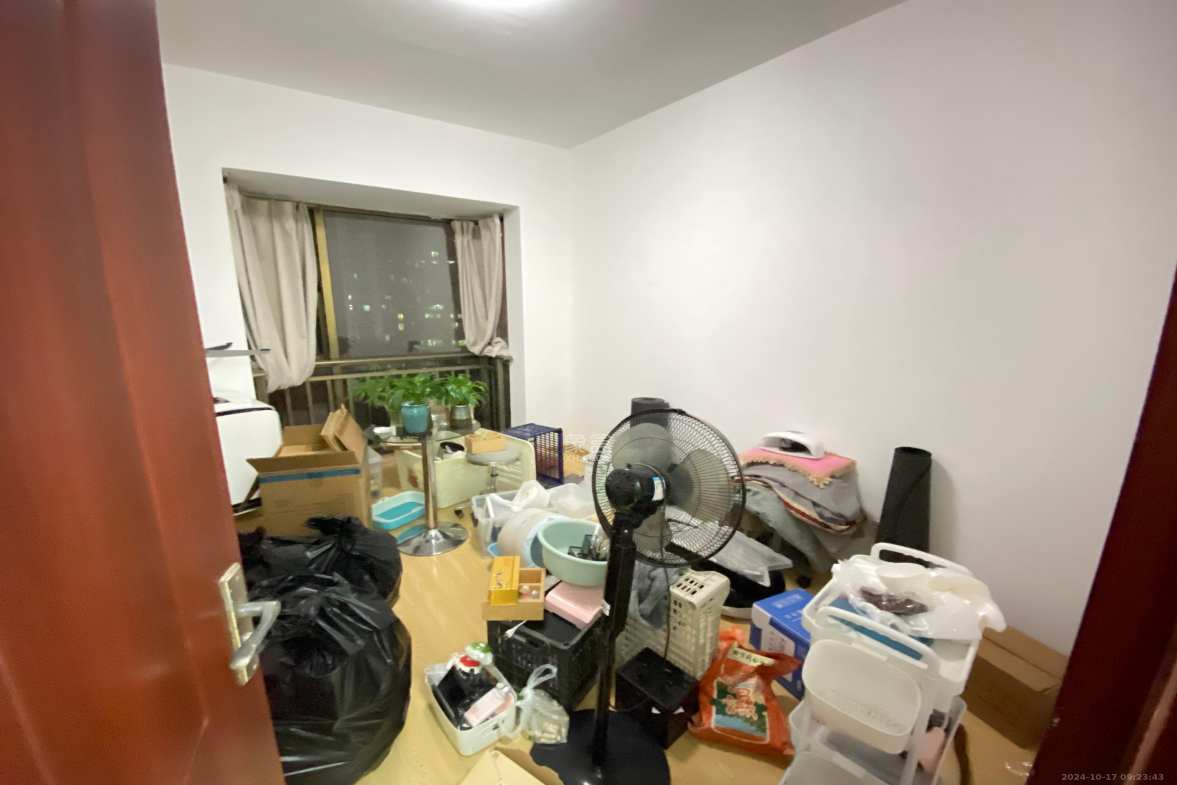 东上一品  3室2厅2卫   3200.00元/月室内图