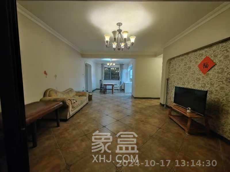 中城丽景香山园  4室2厅2卫   3000.00元/月室内图
