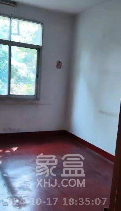 林业厅宿舍  4室1厅1卫   2200.00元/月室内图