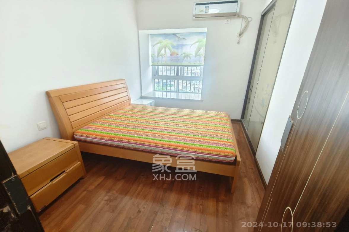 月湖兰庭  3室2厅2卫   3200.00元/月室内图