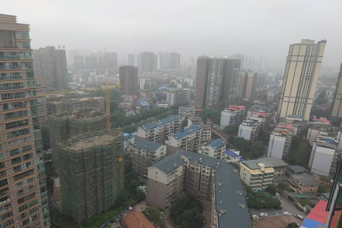 中泰峰境  4室2厅2卫   63.00万小区图