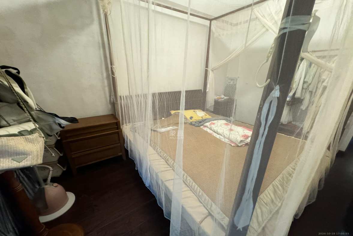 西山汇景一、二期  4室2厅2卫    4900.0元/月室内图