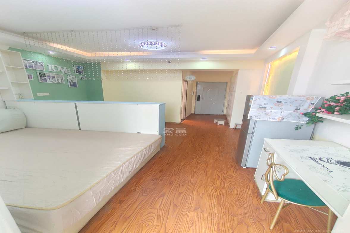 怡海星城  1室1厅1卫   1200.00元/月室内图