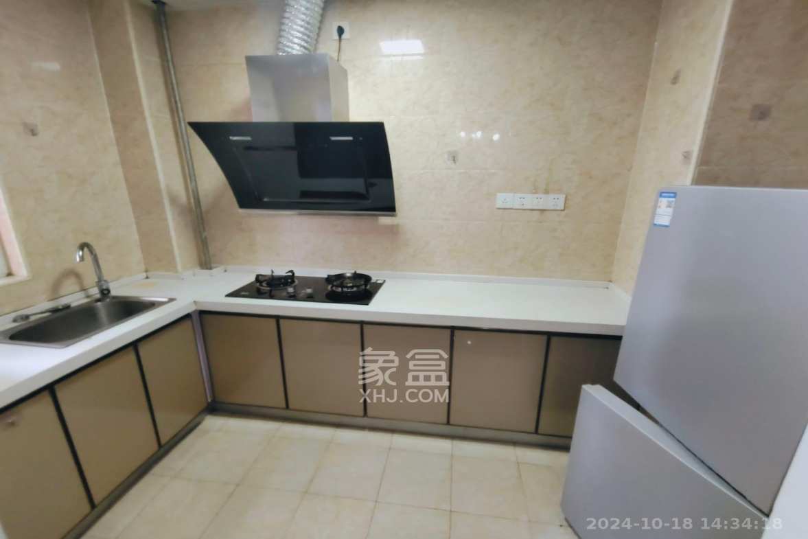 金科世界城  4室2厅1卫    3100.0元/月室内图