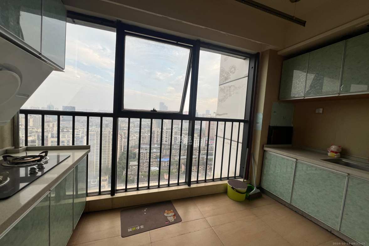 东塘瑞府  1室1厅1卫    1900.0元/月室内图