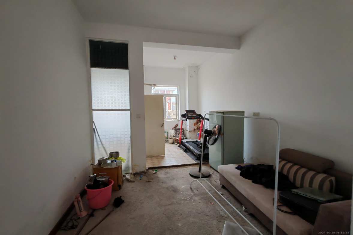 景荣华苑  3室2厅1卫   2000.00元/月室内图1