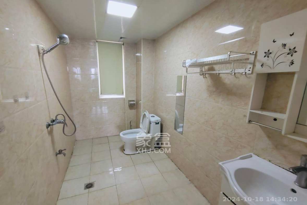 金科世界城  4室2厅1卫    3100.0元/月室内图