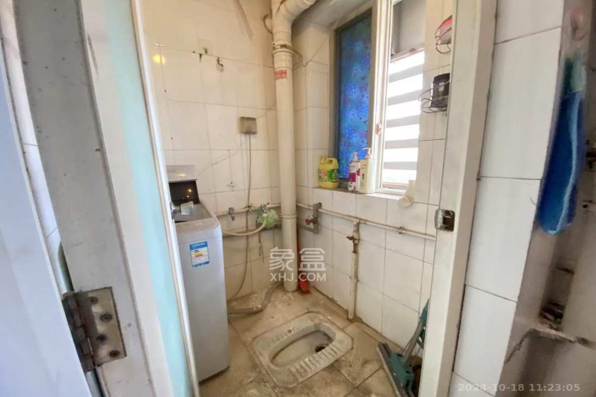 都市E站  1室1厅1卫    1000.0元/月室内图