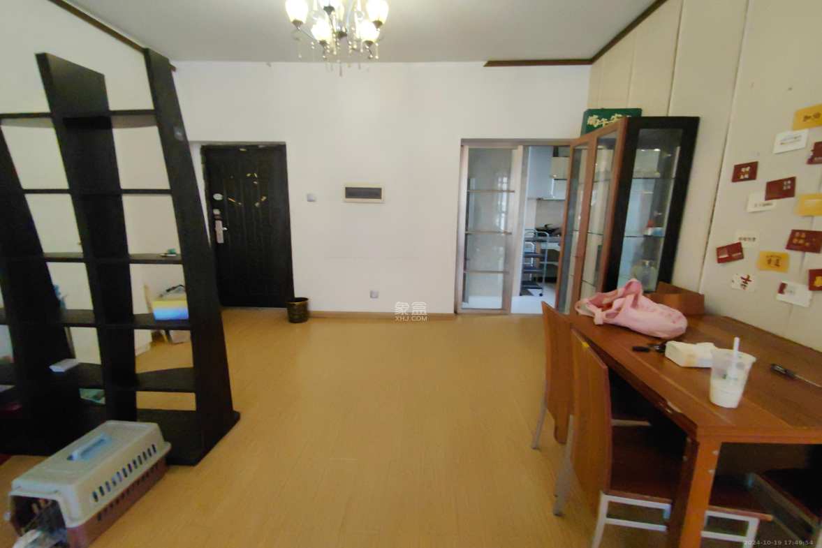 圣爵菲斯  2室2厅1卫   2200.00元/月室内图