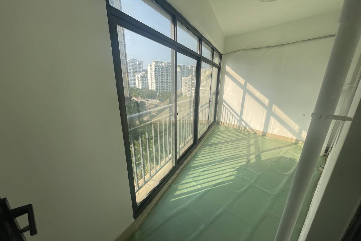 滨海豪庭  4室2厅2卫   6000.00元/月室内图