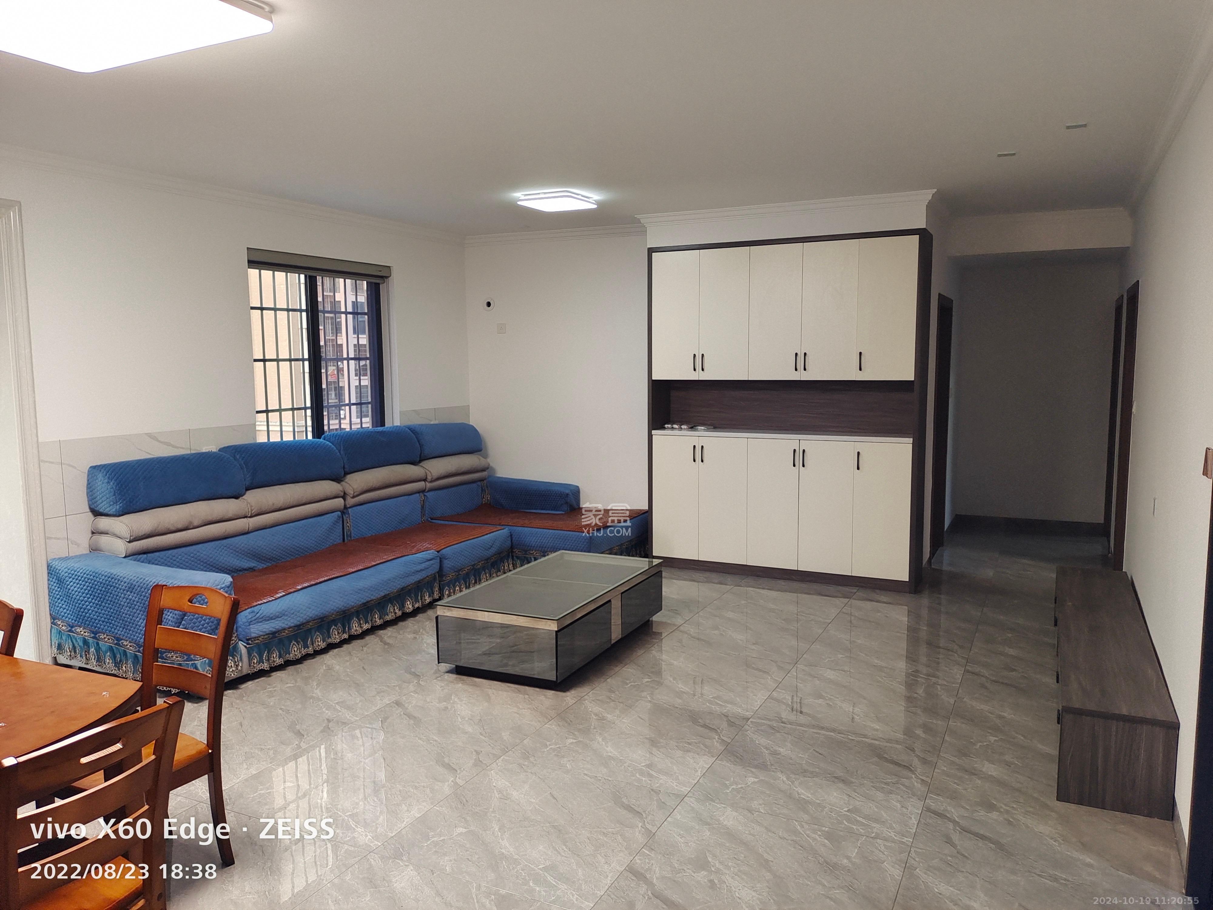 华龙家园（和泰家园）  3室2厅2卫    2000.0元/月