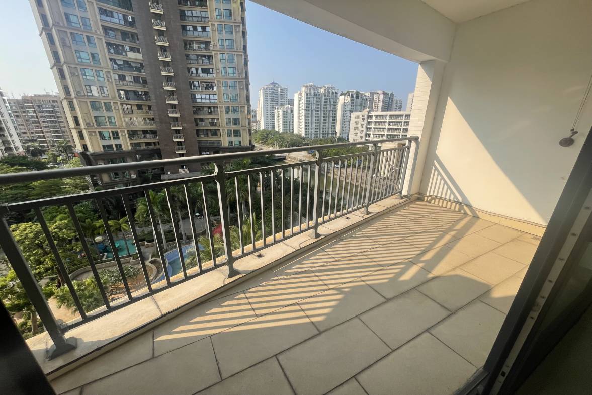 滨海豪庭  4室2厅2卫   6000.00元/月室内图