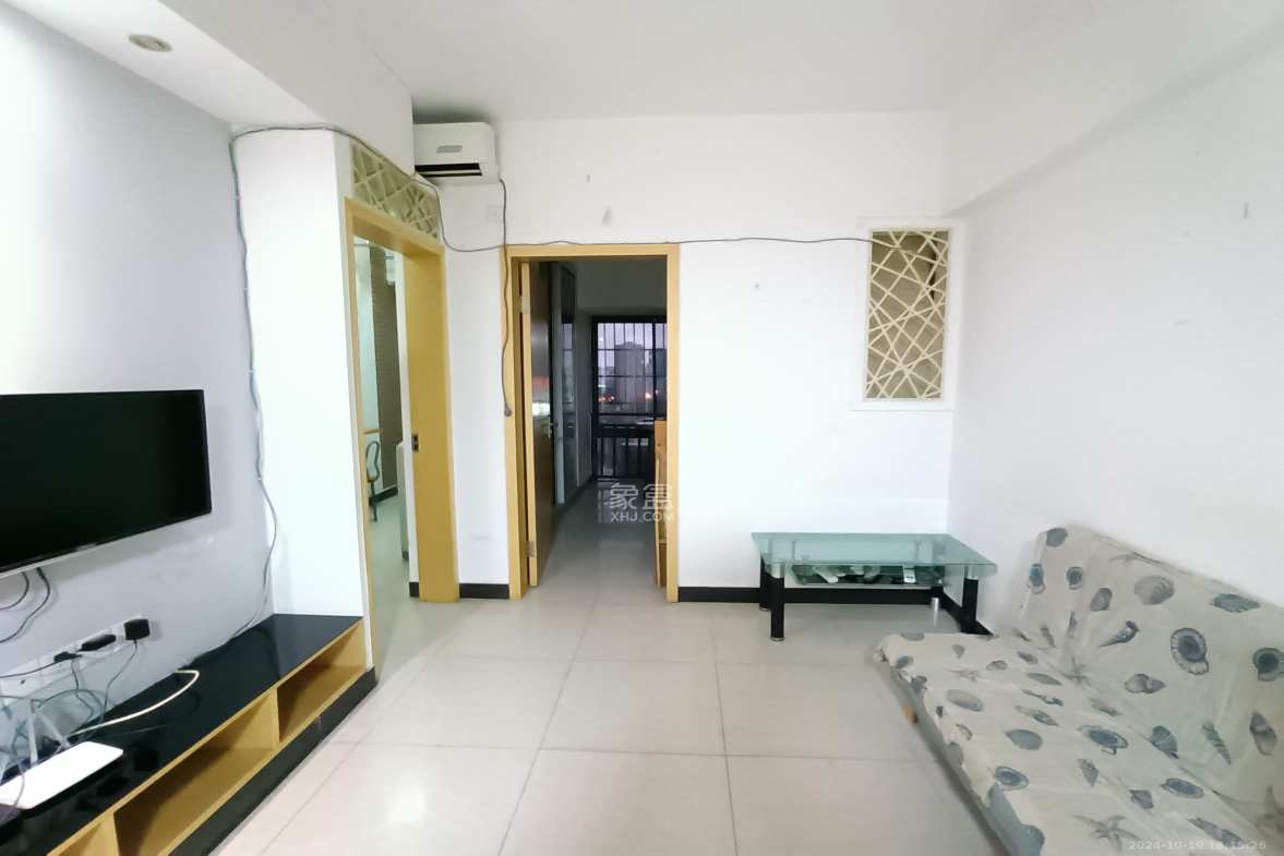 时代公馆 1室1厅1卫 1300.0元/月 时代公馆 1室1厅1卫 1300.0元/月室内图