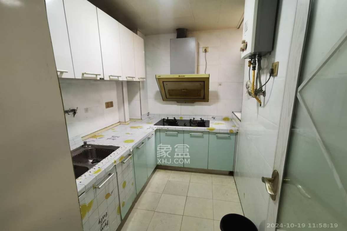 丽发新城  2室2厅1卫   1650.00元/月室内图