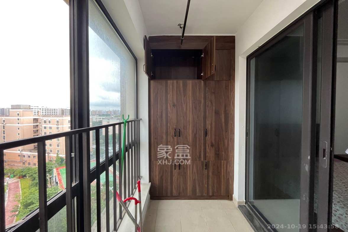 中海新城熙岸（中信新城五期）  1室1厅1卫   1300.00元/月室内图