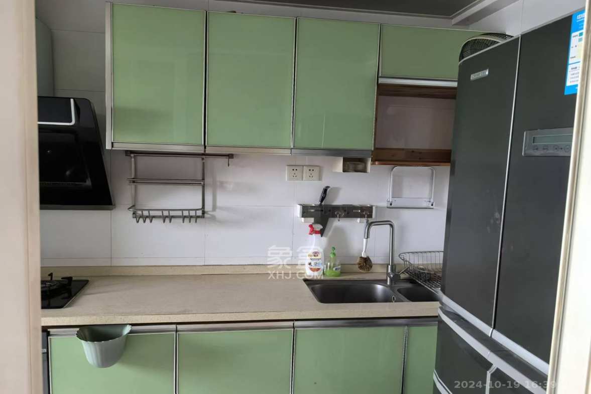 西街花园 4室2厅3卫 3500.0元/月 西街花园 4室2厅3卫 3500.0元/月室内图