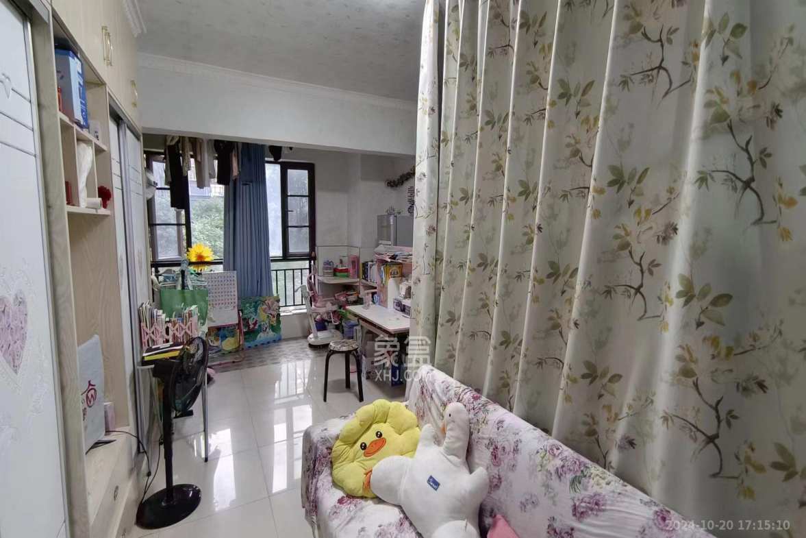 万象凯旋湾  1室1厅1卫   1500.00元/月室内图