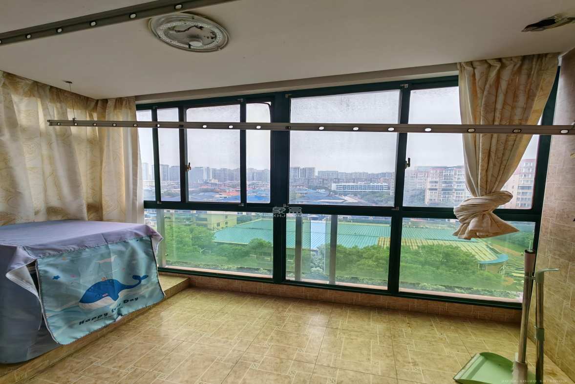 湘府东苑  3室2厅2卫    2800.0元/月室内图