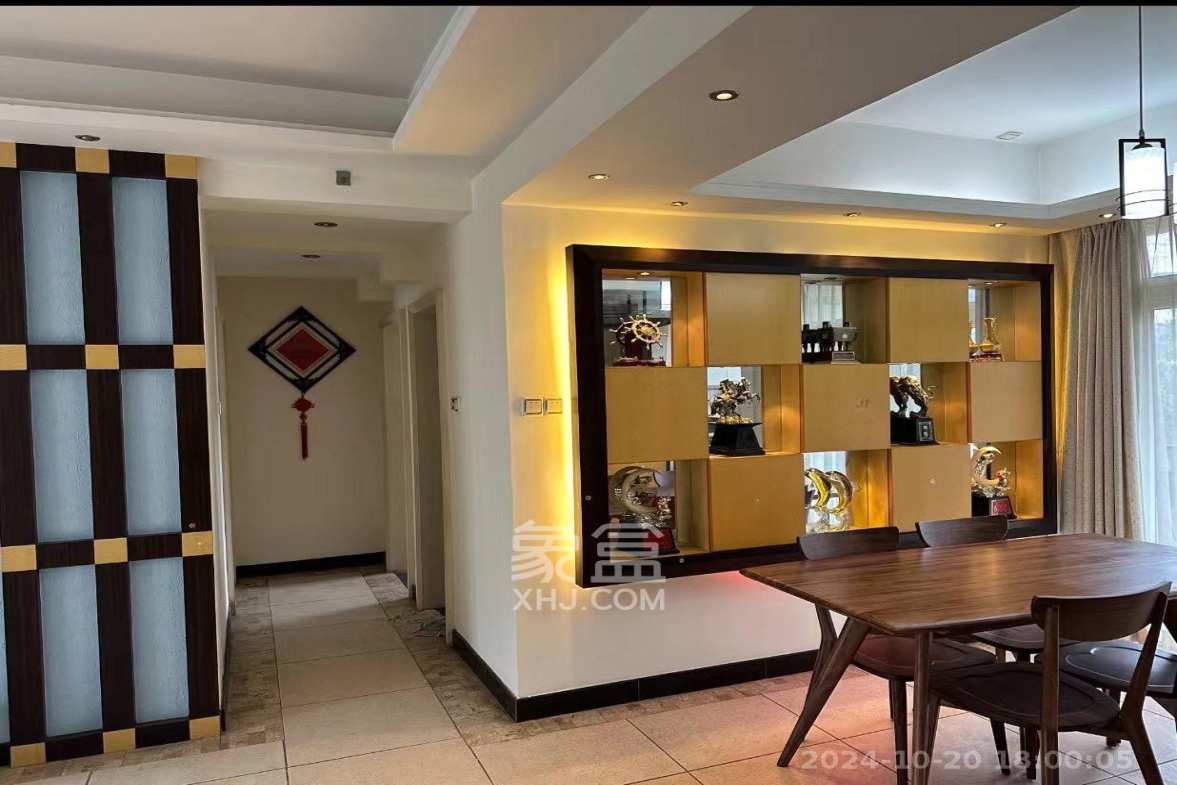 圣爵菲斯 3室2厅2卫 2600.0元/月 圣爵菲斯 3室2厅2卫 2600.0元/月室内图