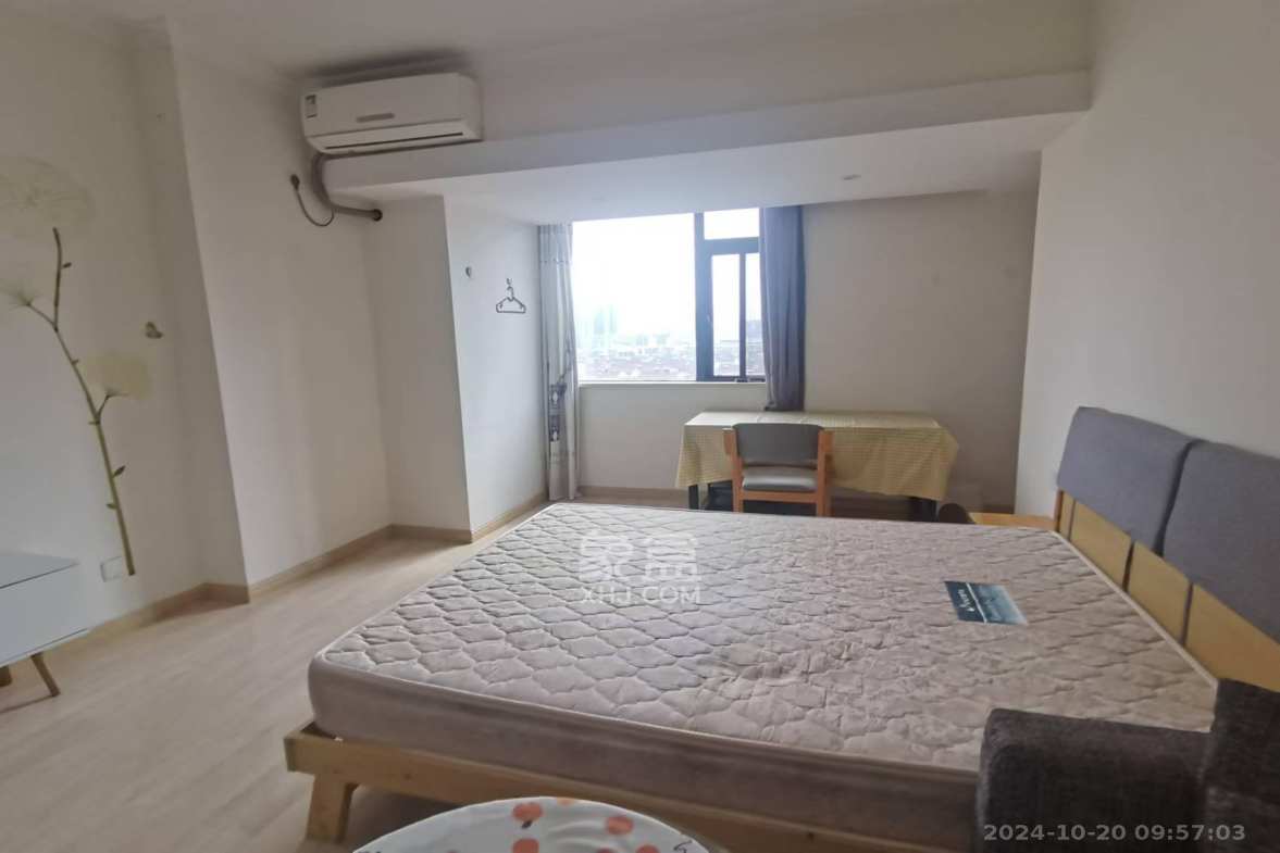 五江天街北区  1室1厅1卫   1300.00元/月室内图
