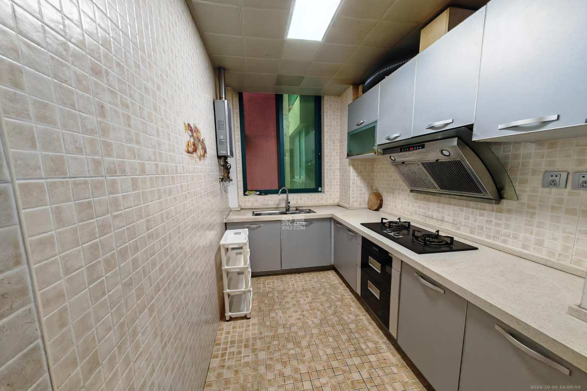 湘府东苑  3室2厅2卫    2800.0元/月室内图