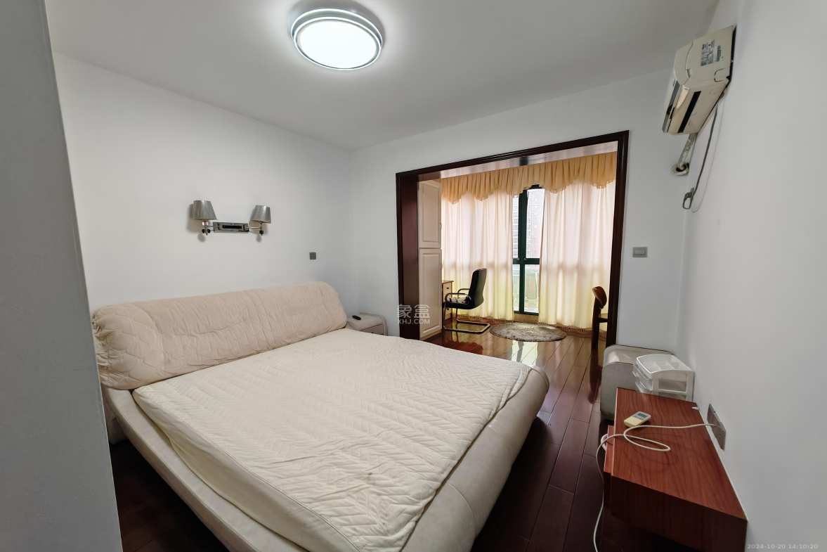 湘府东苑  3室2厅2卫    2800.0元/月室内图