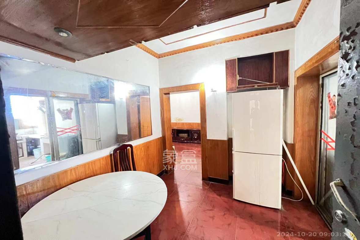 四村街社区 1室1厅1卫 1200.0元/月 四村街社区 1室1厅1卫 1200.0元/月室内图