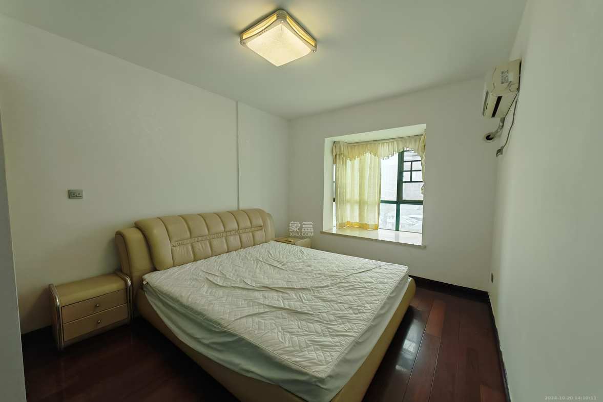 湘府东苑  3室2厅2卫    2800.0元/月室内图