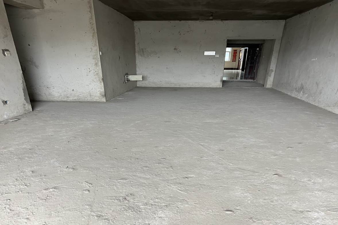 建设鑫苑  3室2厅2卫    72.0万 建设鑫苑  3室2厅2卫    72.0万客厅