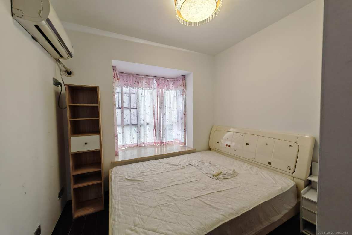 湘府东苑  3室2厅2卫    2800.0元/月室内图