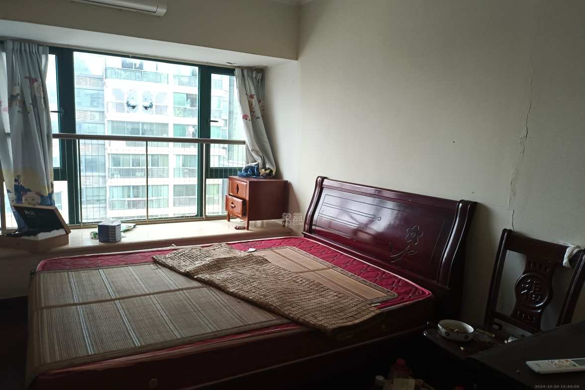 恒大名都  3室2厅1卫   1700.00元/月室内图