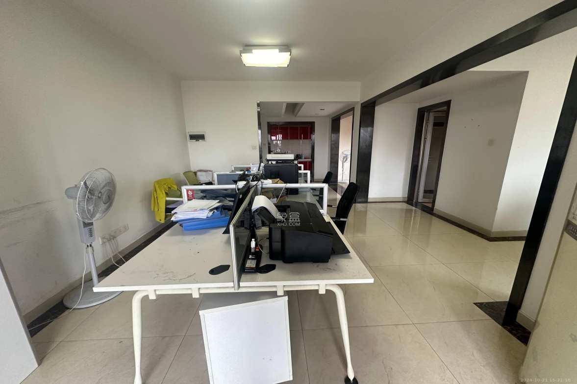 湘域熙岸  2室1厅1卫    6800.0元/月室内图