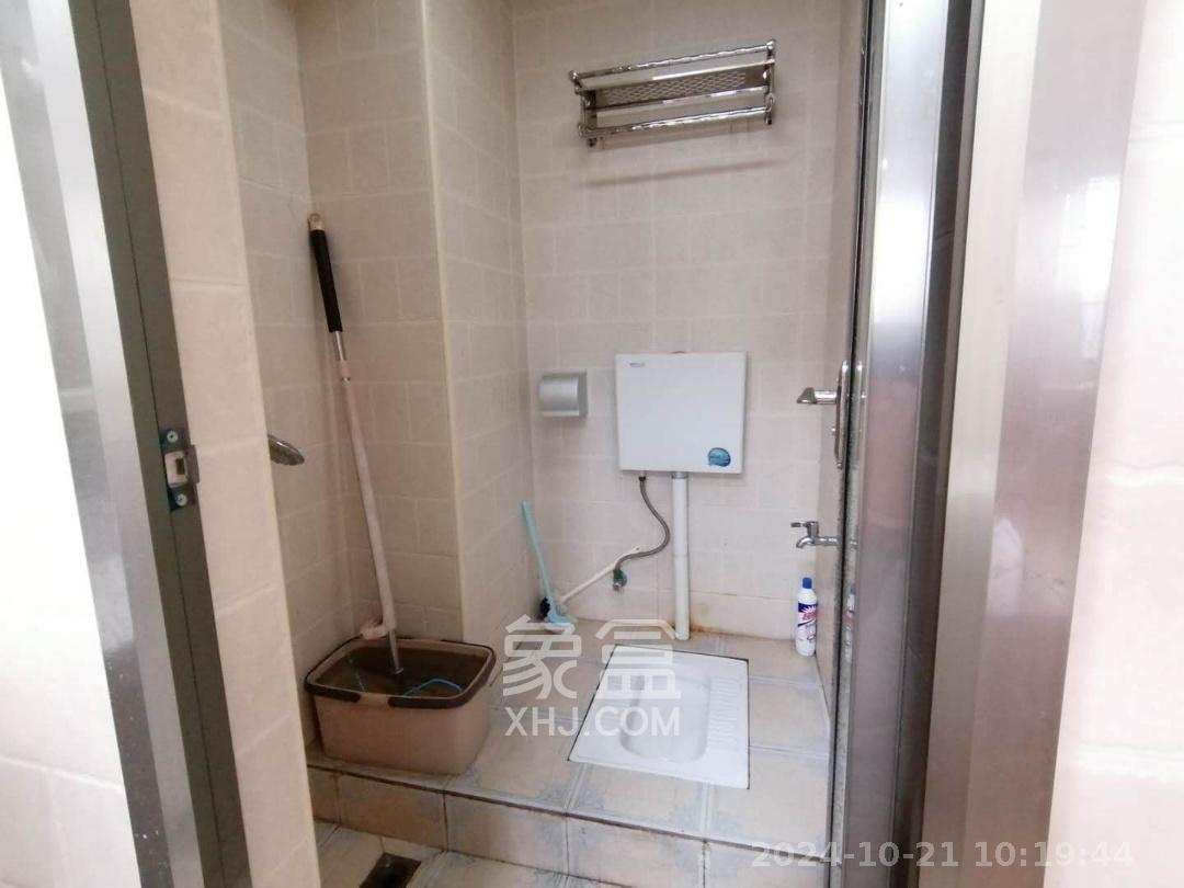 博林云栖  2室2厅1卫   2400.00元/月室内图