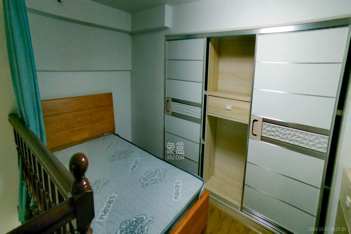 华润置地广场二期  1室1厅1卫    1700.0元/月室内图