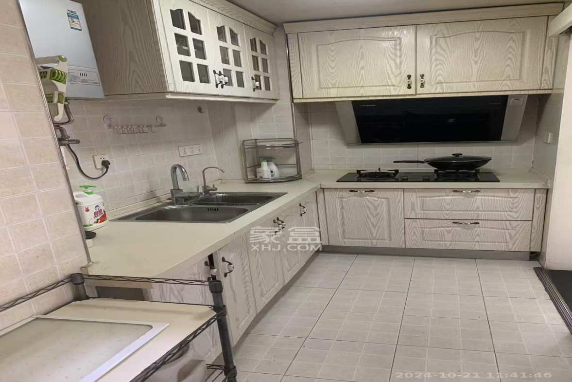 中建麓山和苑  3室2厅1卫   1800.00元/月室内图